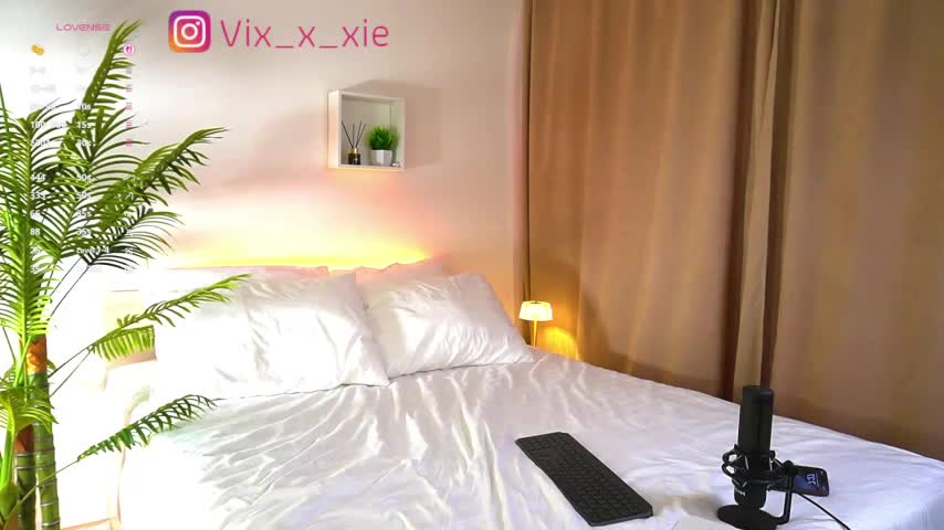 ViXXXiee Live Sex December 14, 2025