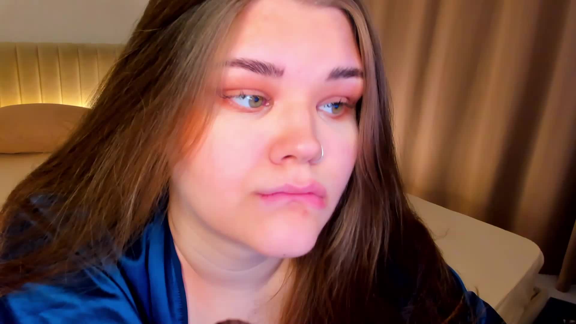 elle-one Live Sex December 17, 2025