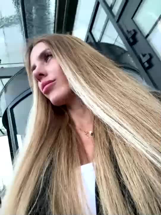 ALVUWKA Live Sex December 14, 2025