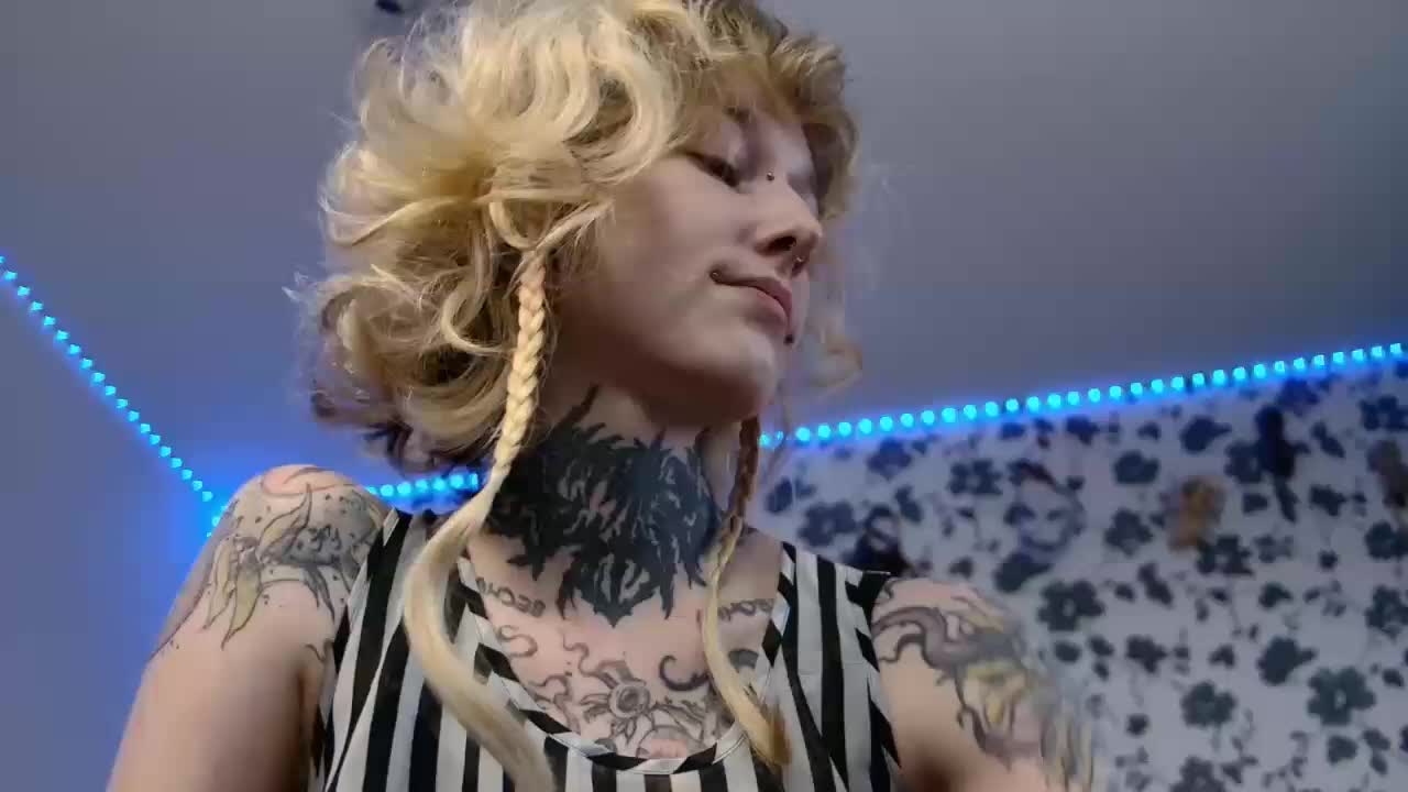 LittleSpaceMouse- Live Sex December 13, 2025