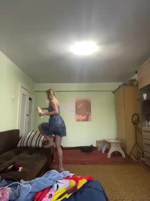 Saveta Live Sex December 14, 2025