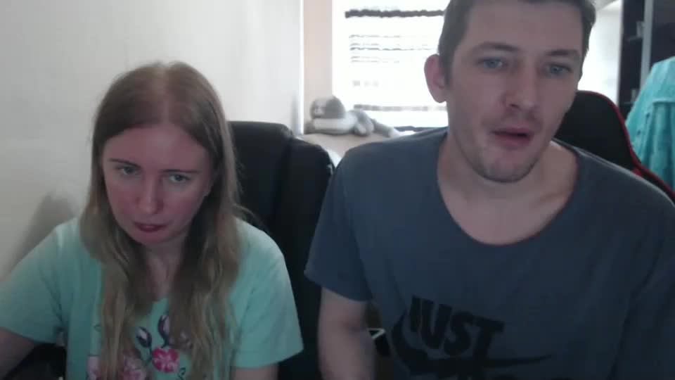 jenisandpeter Live Sex December 19, 2025