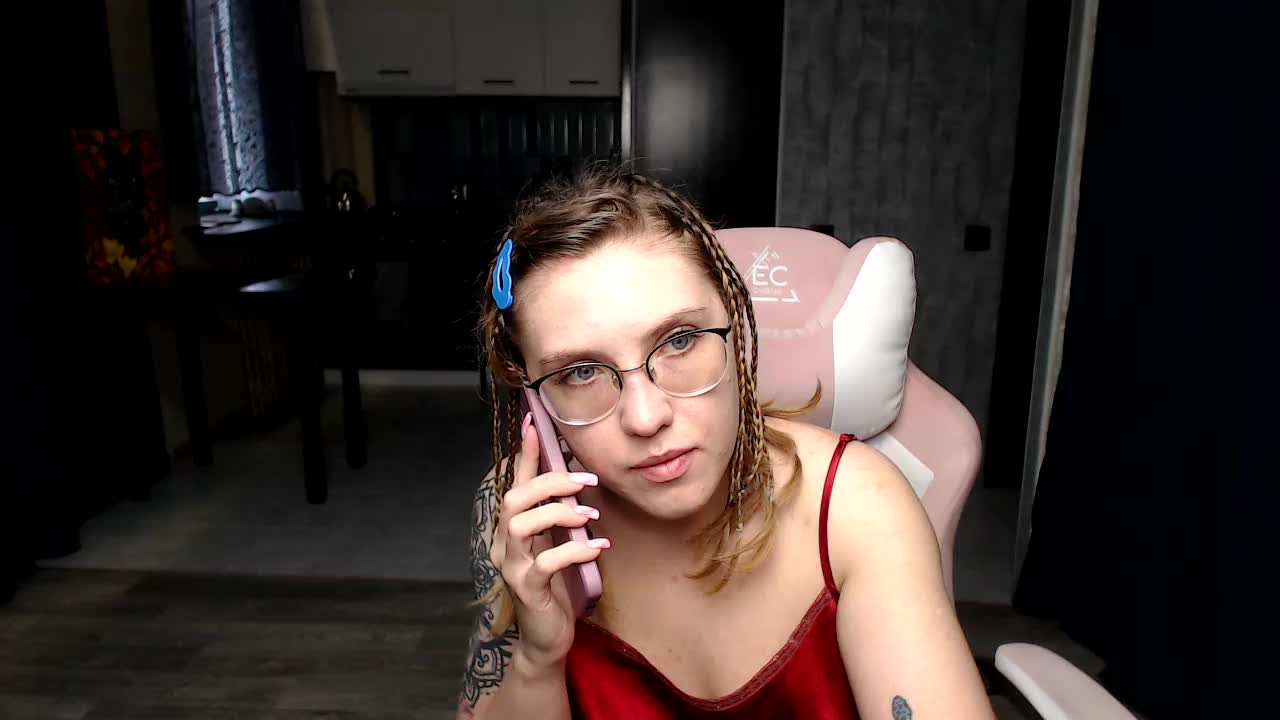 Regimasmile Live Sex December 14, 2025