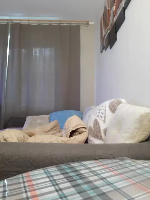 Milena88 Live Sex December 12, 2025