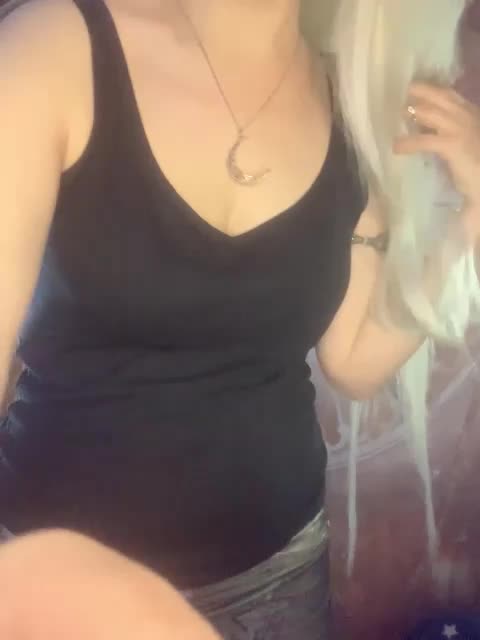 Kuca Live Sex December 17, 2025