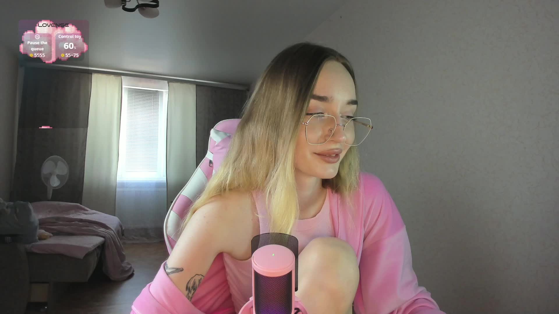 Polikinesis Live Sex December 13, 2025