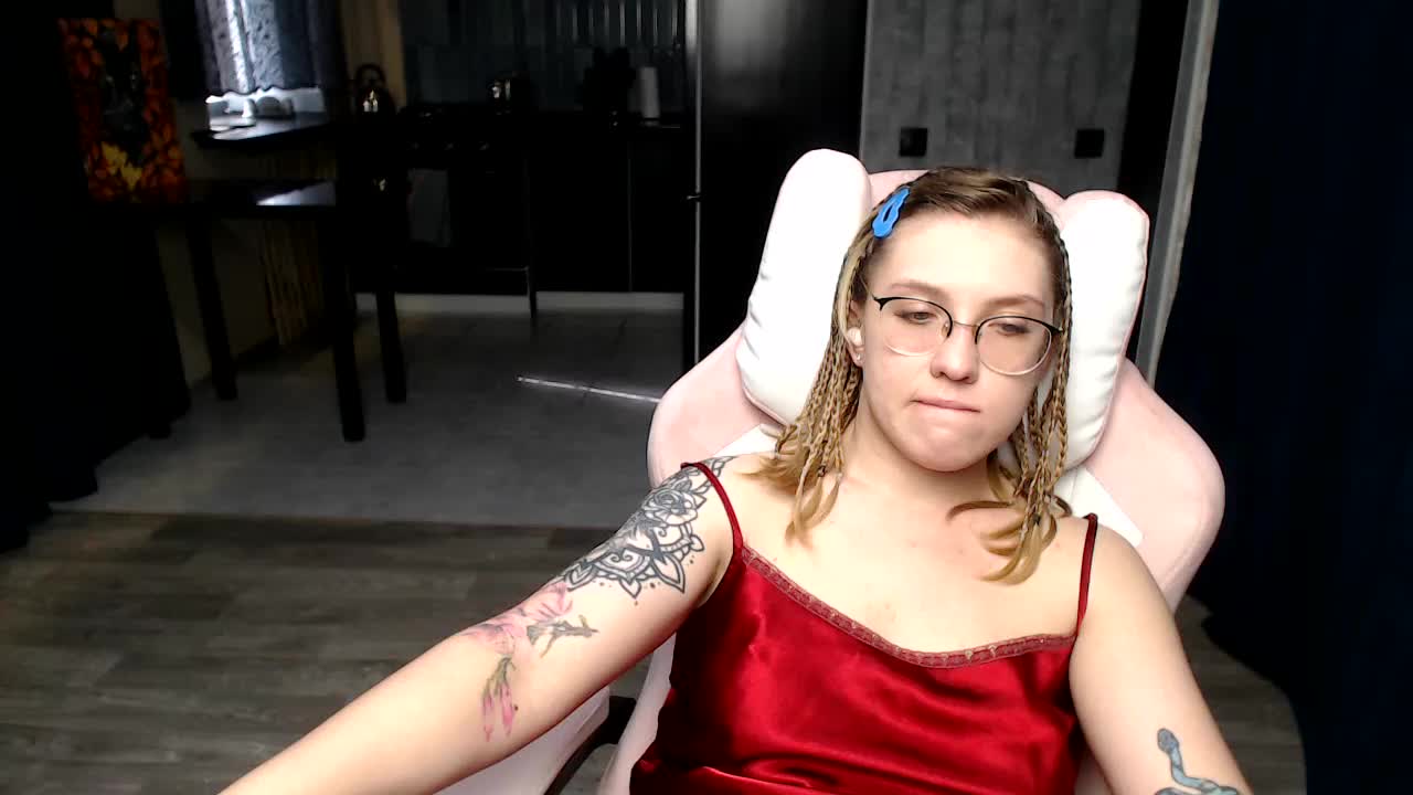 Regimasmile Live Sex December 14, 2025