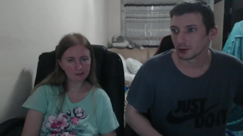 jenisandpeter Live Sex December 19, 2025