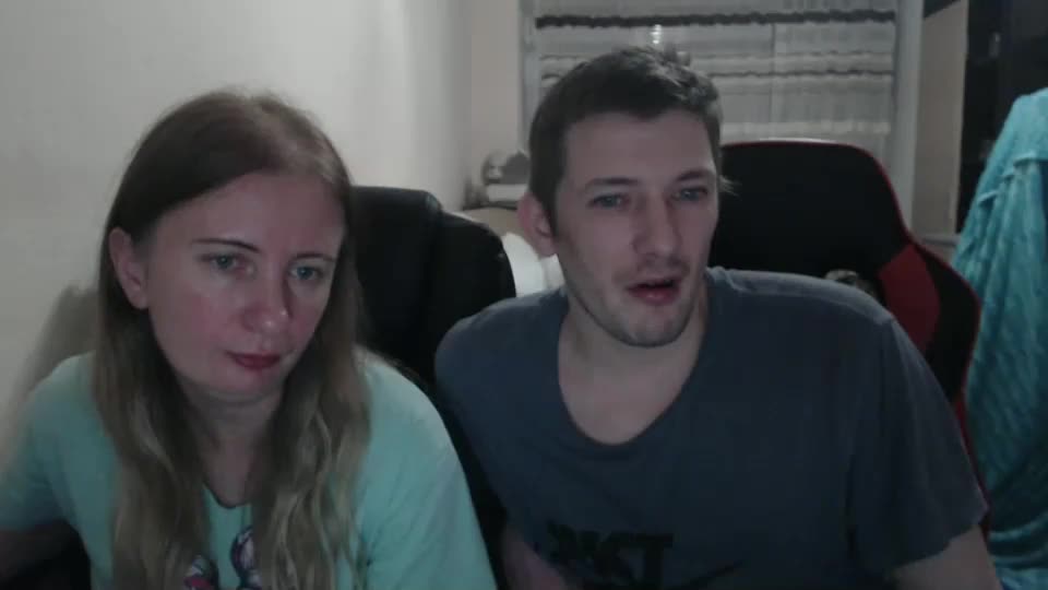 jenisandpeter Live Sex December 19, 2025