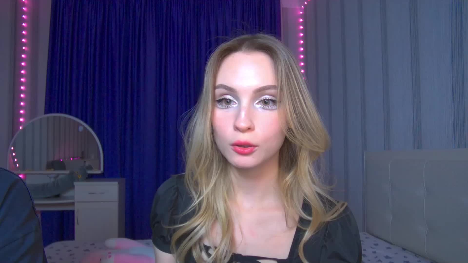 AmyAmy Live Sex December 13, 2025