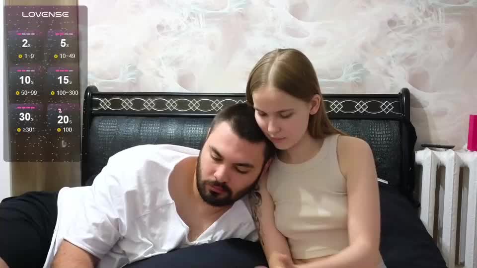 taiti_fox_cub Live Sex December 13, 2025