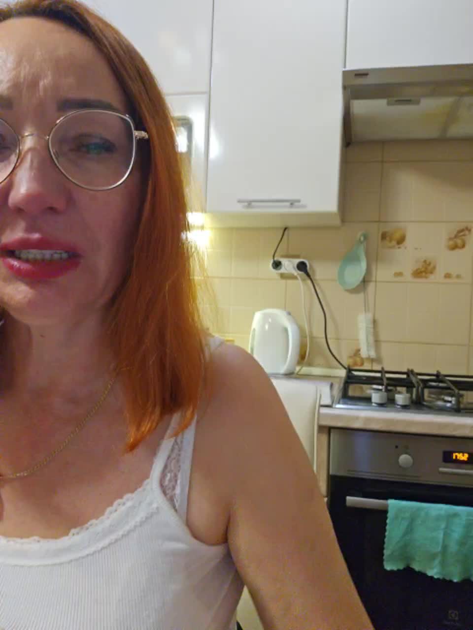 Pink-Lips Live Sex December 18, 2025