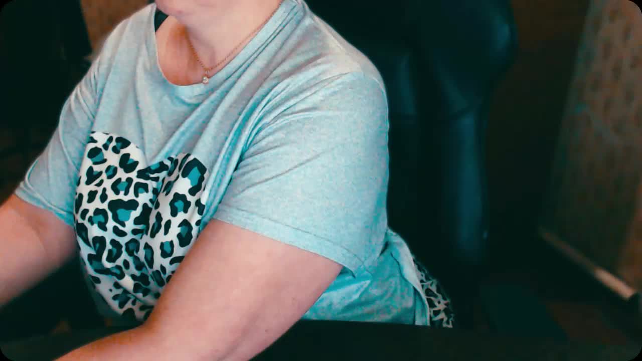 Alisa1917 Live Sex December 17, 2025