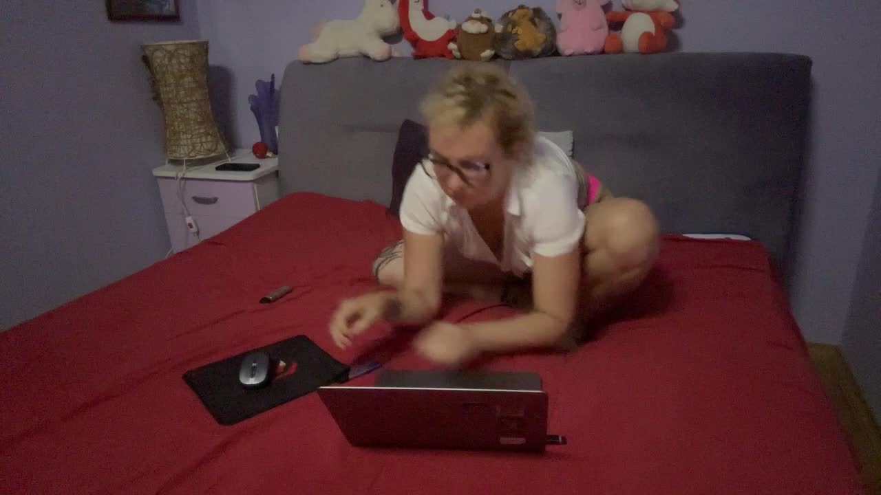 Oksana494 Live Sex December 18, 2025