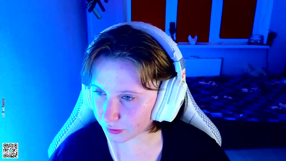 moon_avengers Live Sex December 13, 2025