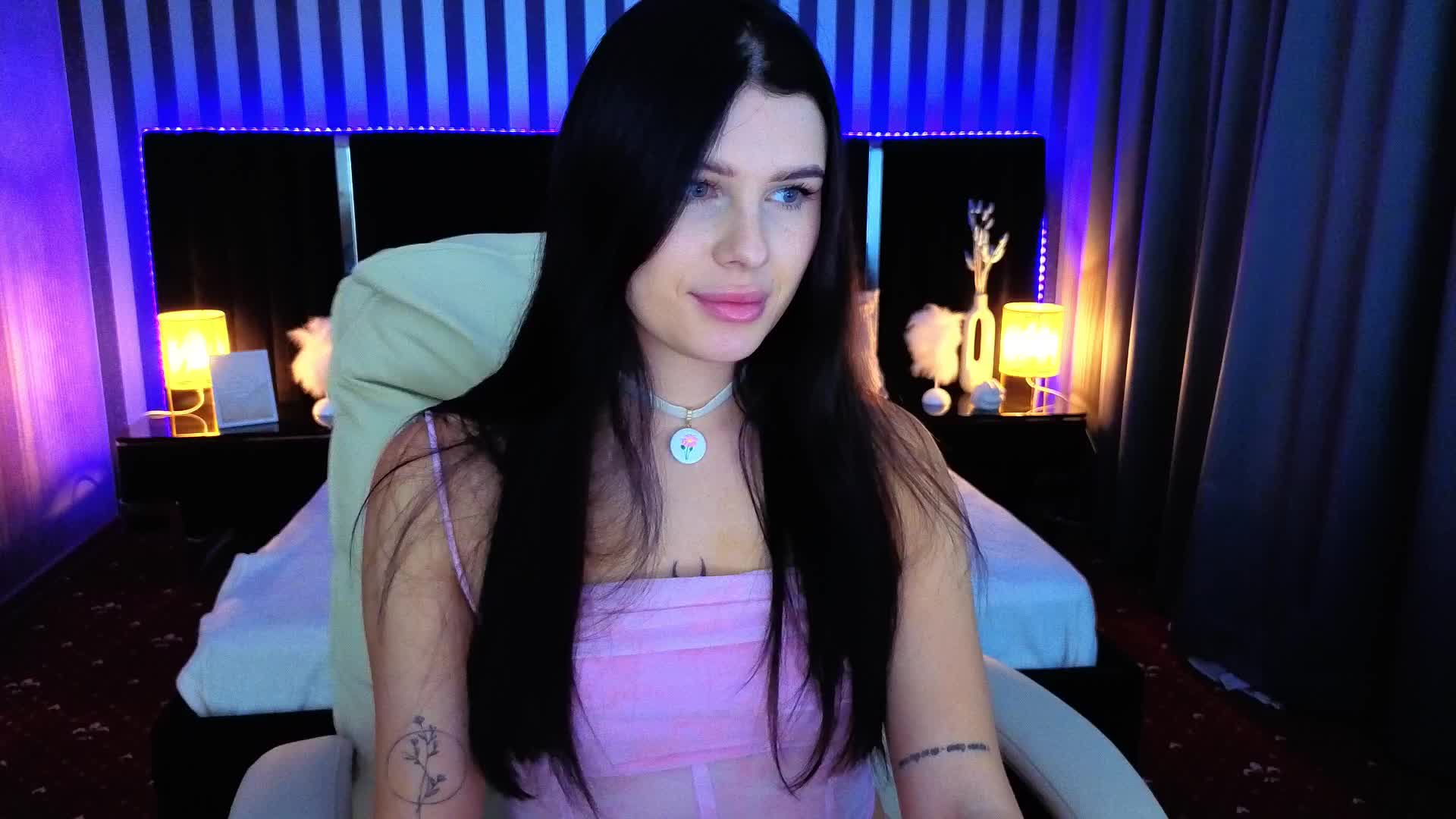 NeylaCharm Live Sex December 14, 2025