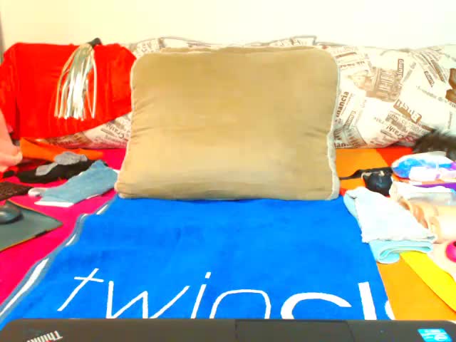 Olvia7985 Live Sex December 18, 2025