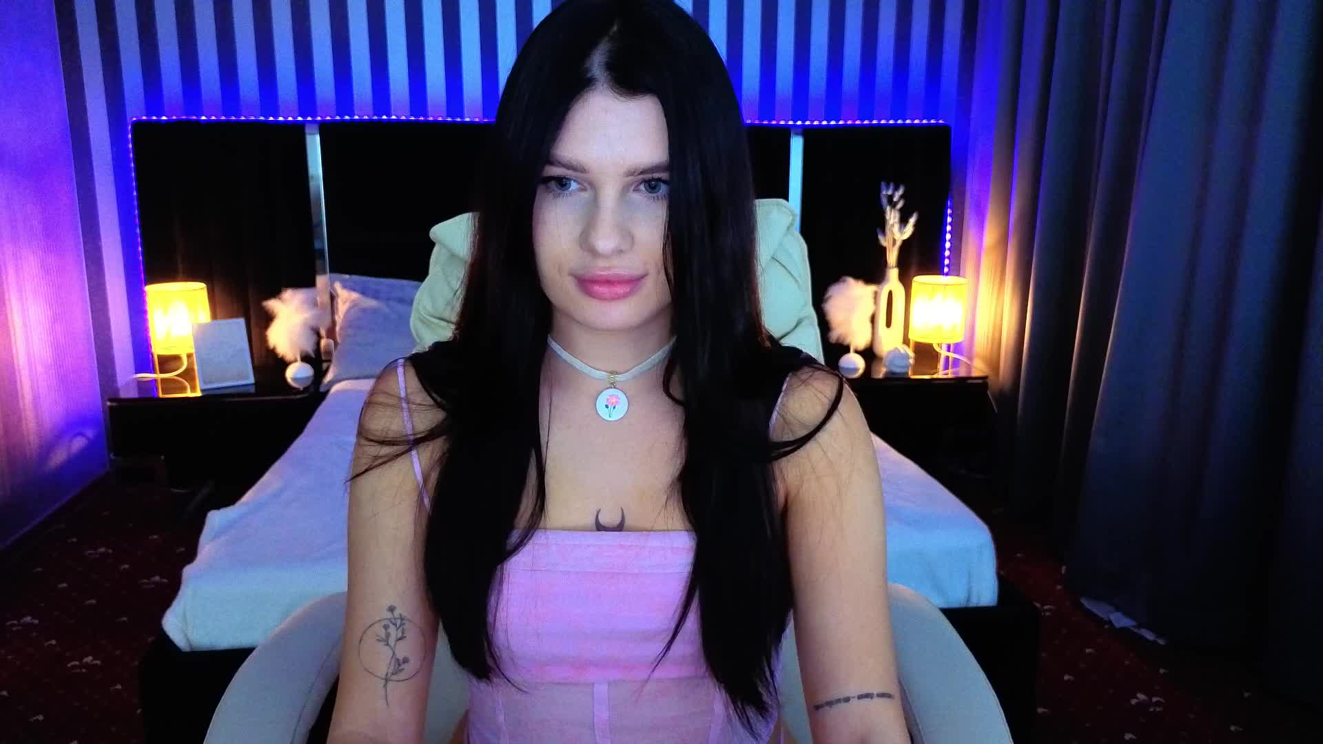 NeylaCharm Live Sex December 14, 2025