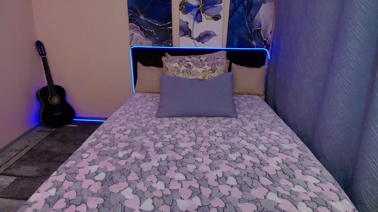 Blond-Pearl Live Sex December 14, 2025