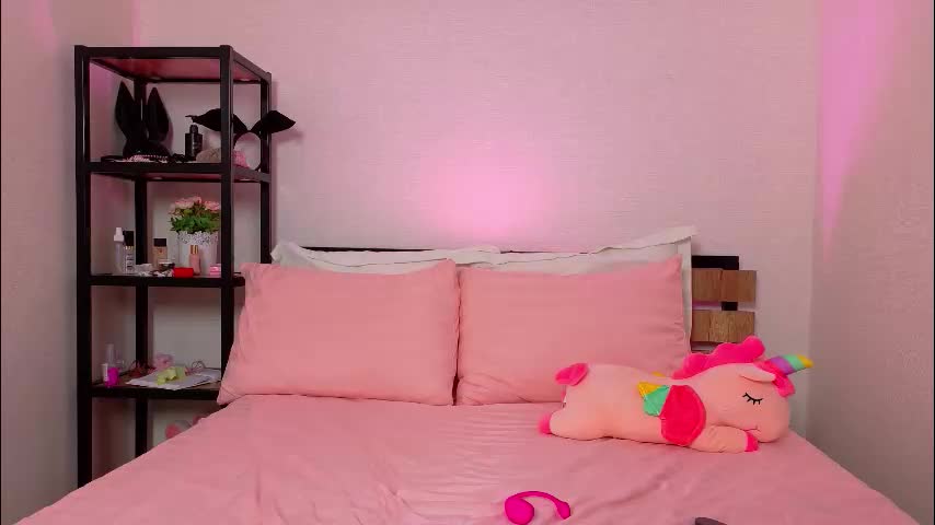 lovely_poppy Live Sex December 14, 2025