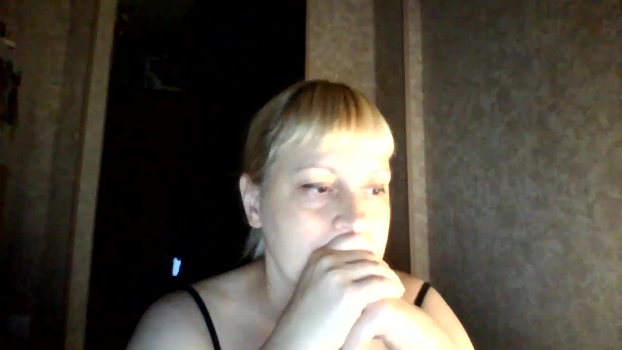 krisss2016 Live Sex December 14, 2025