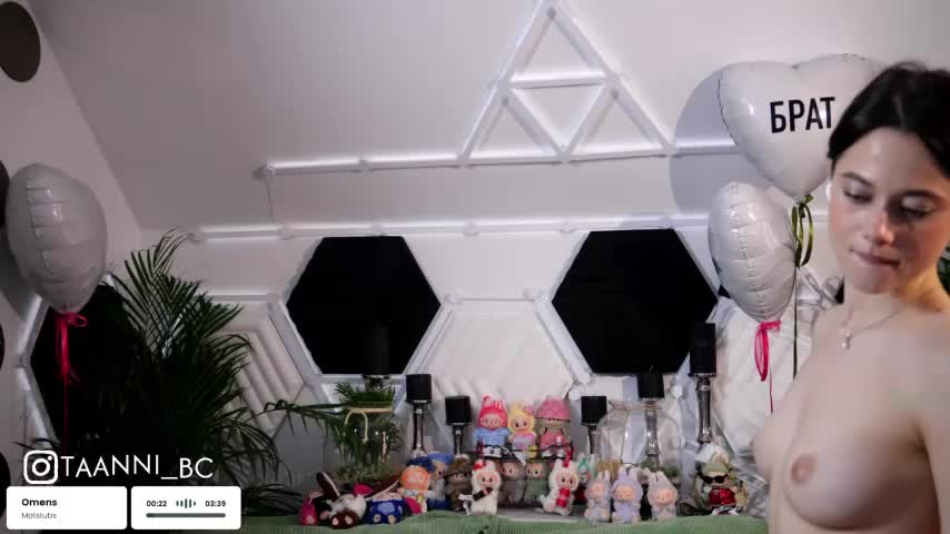 taanni_bc Live Sex December 17, 2025