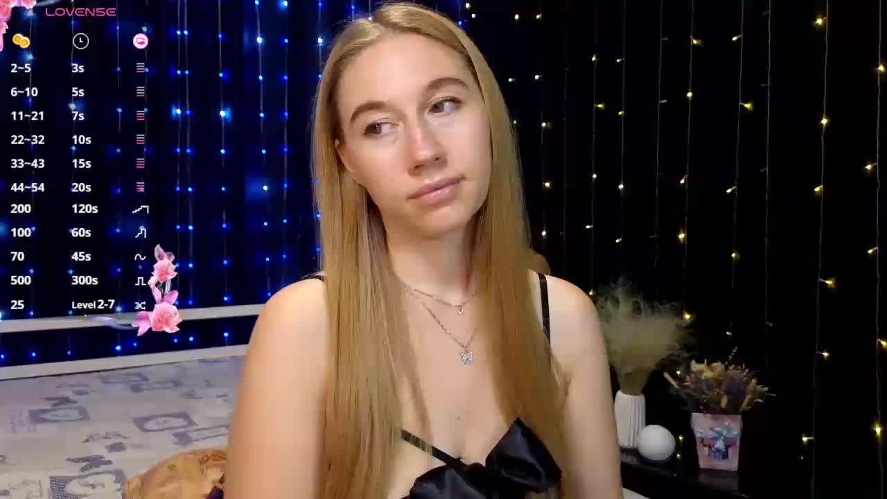 kiskaWEDNESDAY Live Sex December 18, 2025