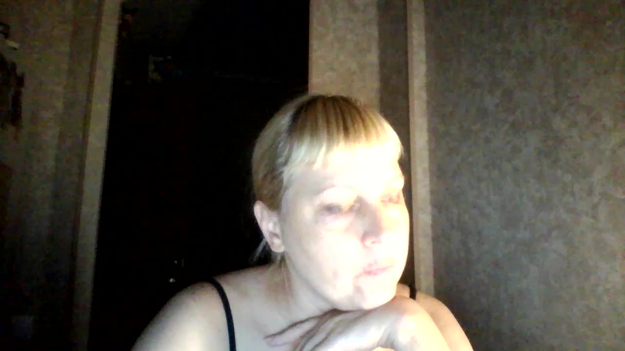 krisss2016 Live Sex December 14, 2025