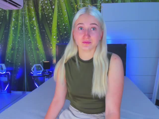 HollyTaillor Live Sex December 14, 2025