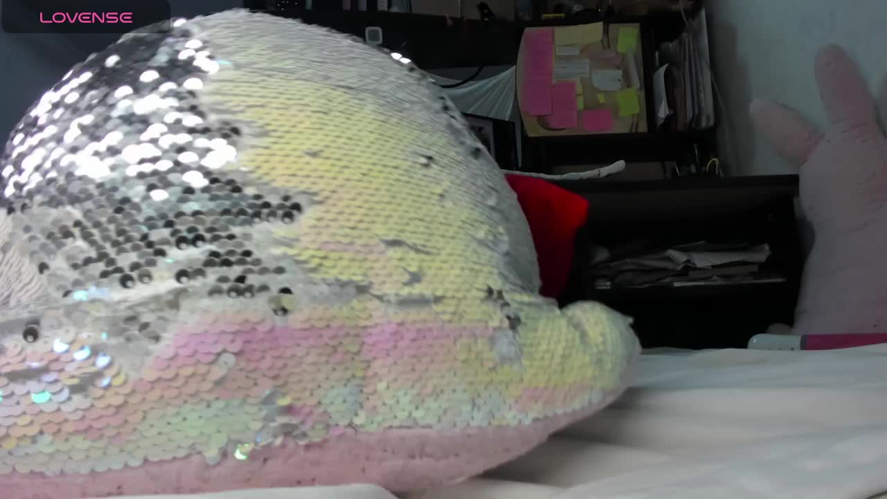 MiaSweety Live Sex December 17, 2025