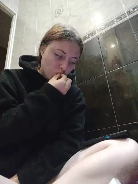 Monika_live Live Sex December 17, 2025