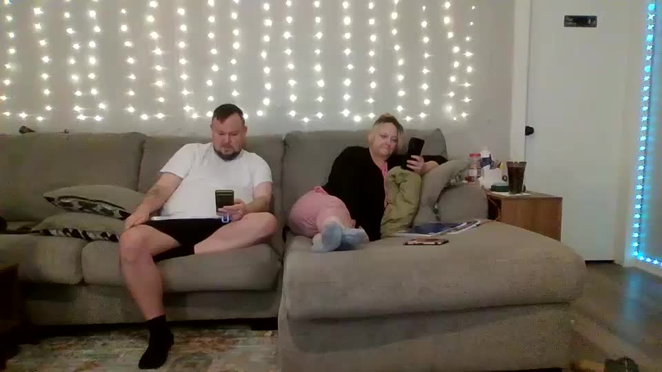 victoriaandjesse Live Sex December 17, 2025