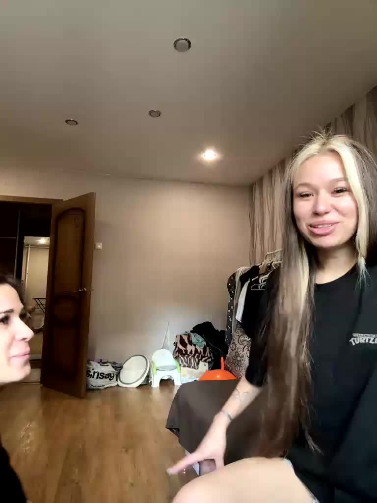 askorbinkiii Live Sex December 13, 2025