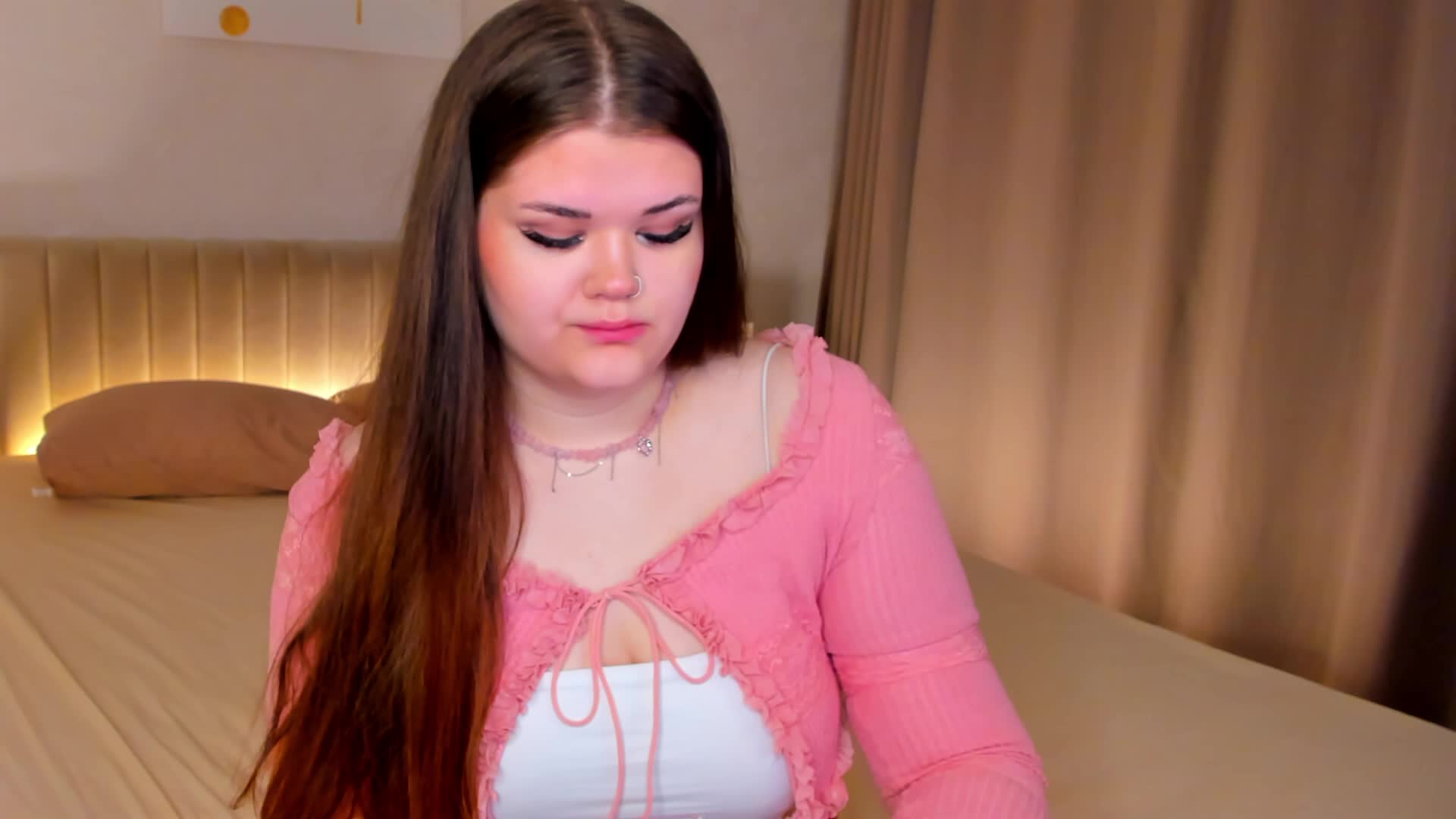 elle-one Live Sex December 17, 2025