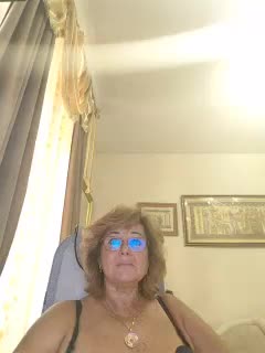 KarinkaSweet Live Sex December 14, 2025