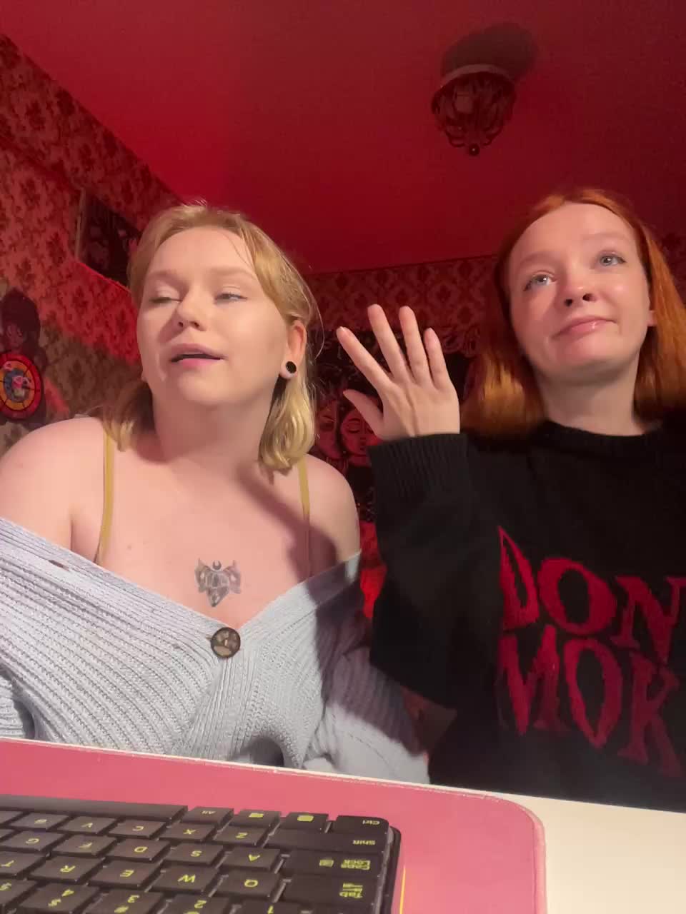 Radiants2 Live Sex December 13, 2025