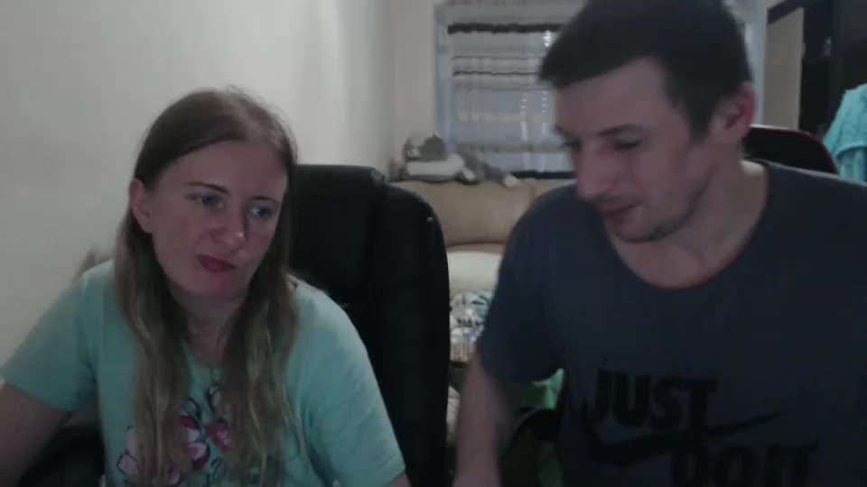 jenisandpeter Live Sex December 19, 2025