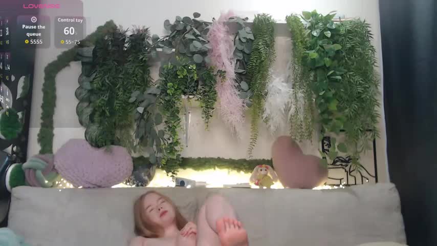 scyrim2 Live Sex December 19, 2025