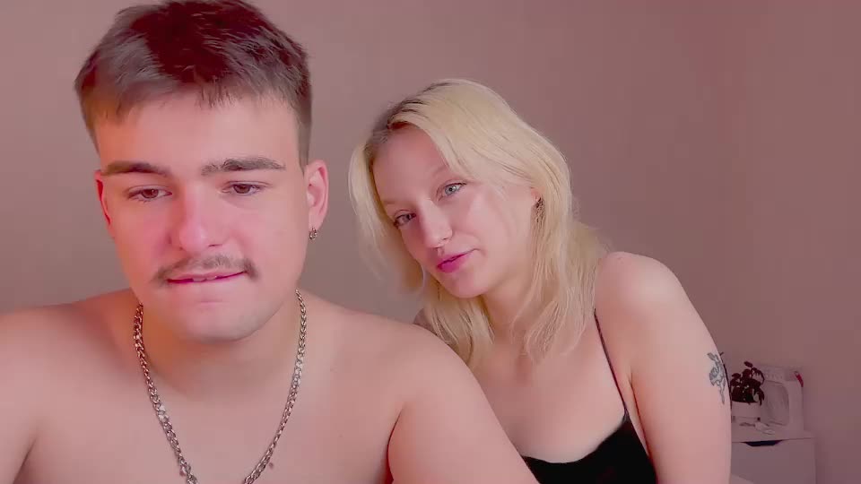 your_molly_mark Live Sex December 17, 2025