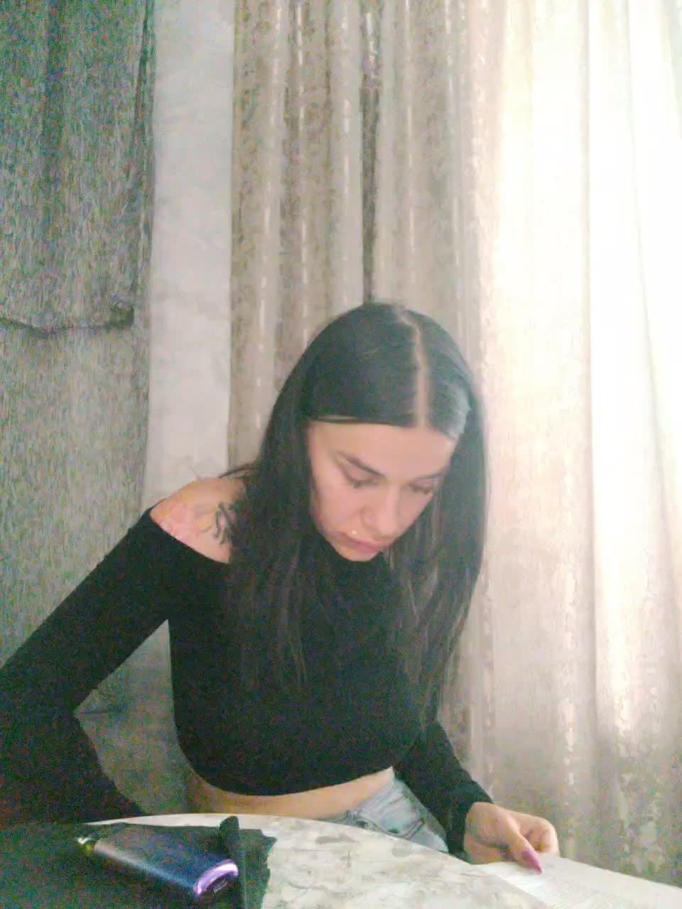 deva_maria Live Sex December 17, 2025
