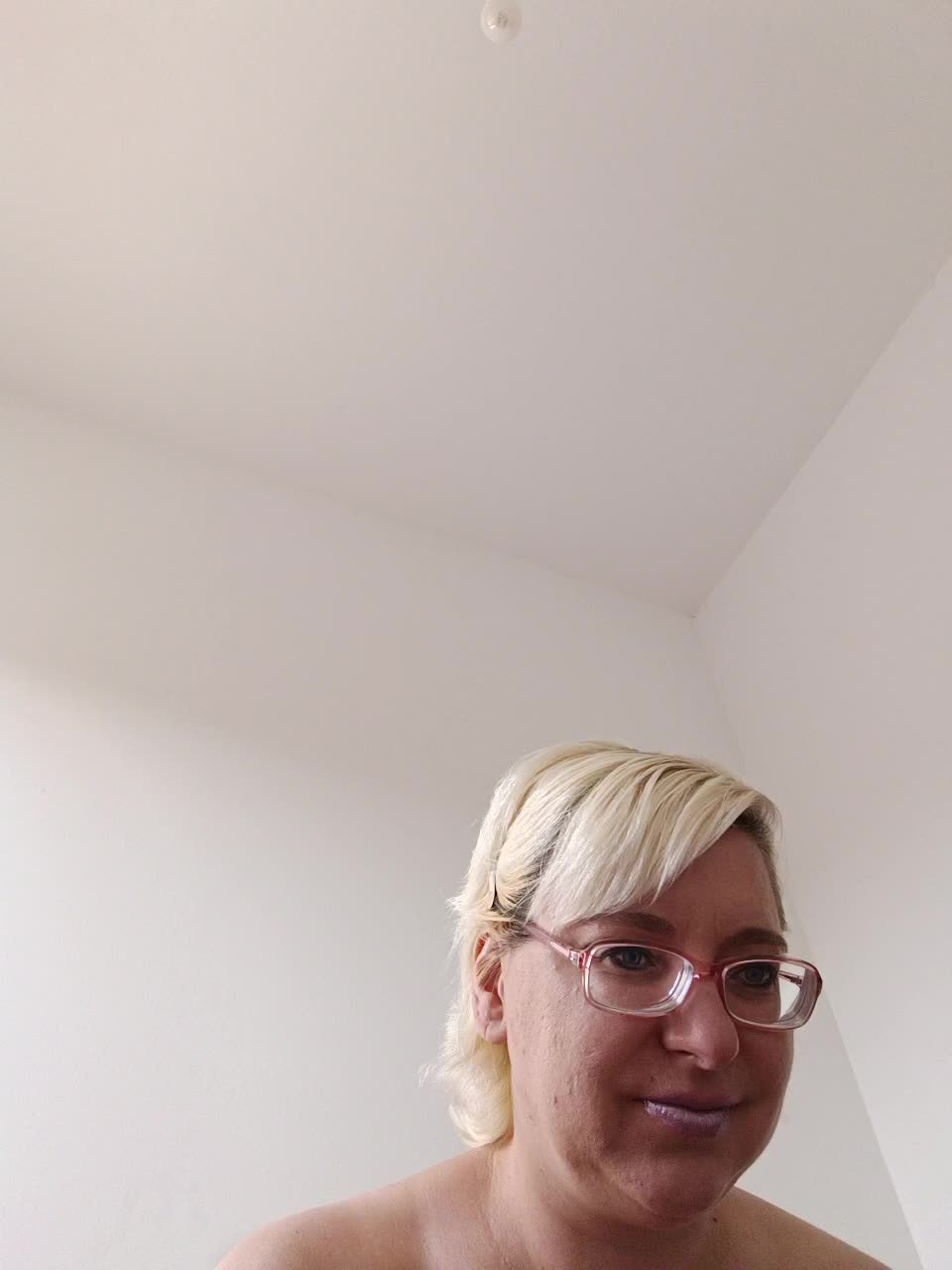 Vika211 Live Sex December 17, 2025