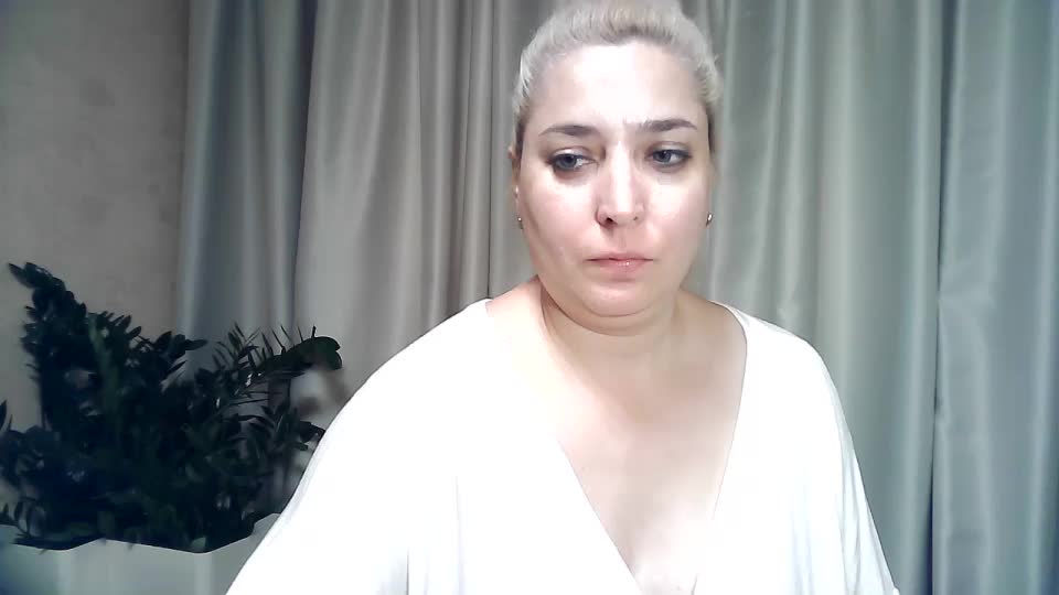 KickaIricka Live Sex December 14, 2025