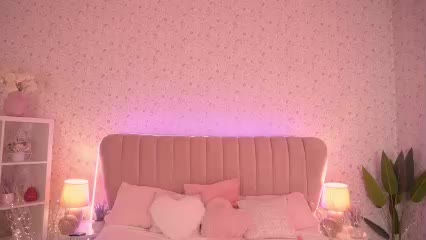 MirandaHobbs Live Sex December 14, 2025