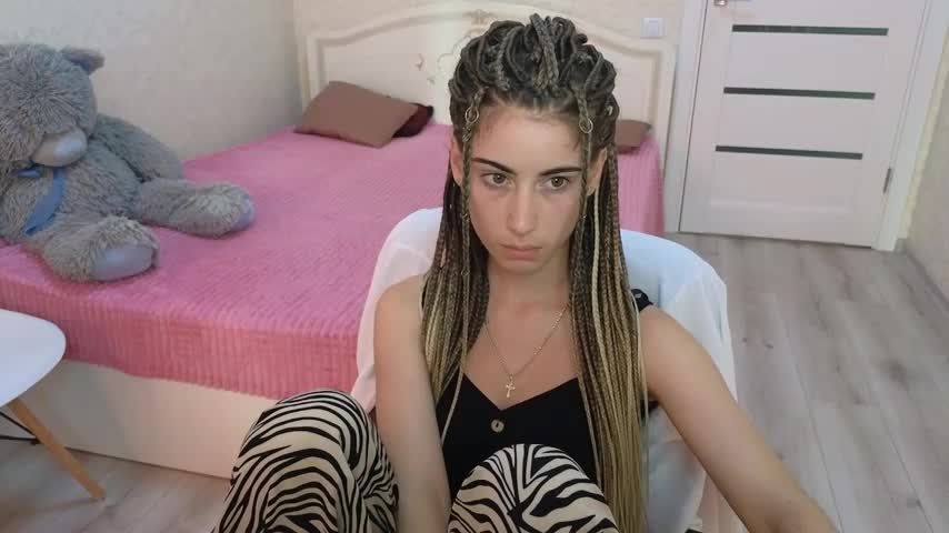 LittleFreya9 Live Sex December 13, 2025
