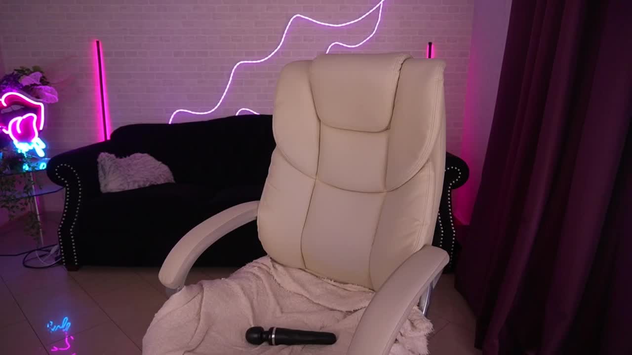 DaenerysDaen Live Sex December 13, 2025