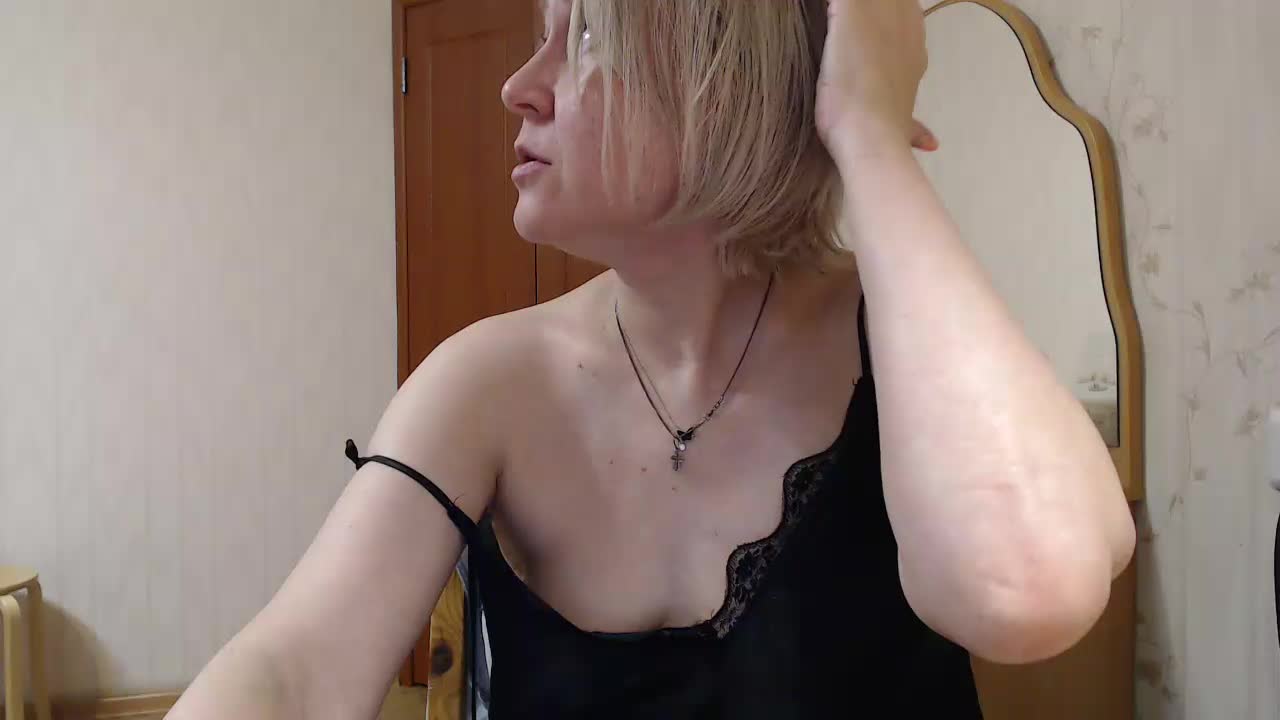 MilenaGerl Live Sex December 17, 2025