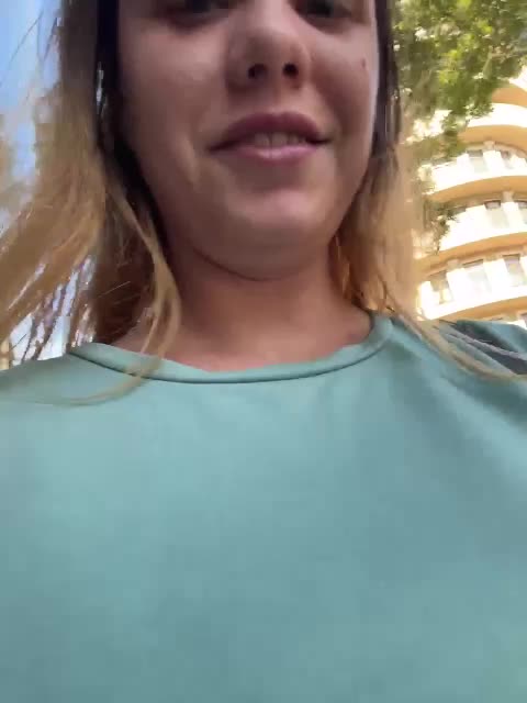 Dollye Live Sex December 12, 2025