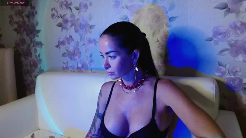 amber_tasty Live Sex December 13, 2025
