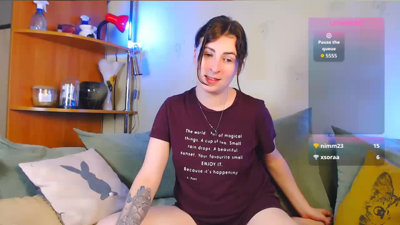 Caroline1995 Live Sex December 17, 2025