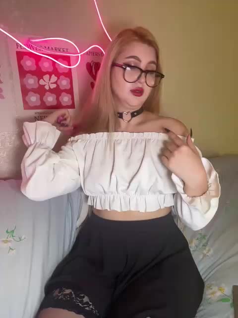 HumbleBlossom Live Sex December 14, 2025